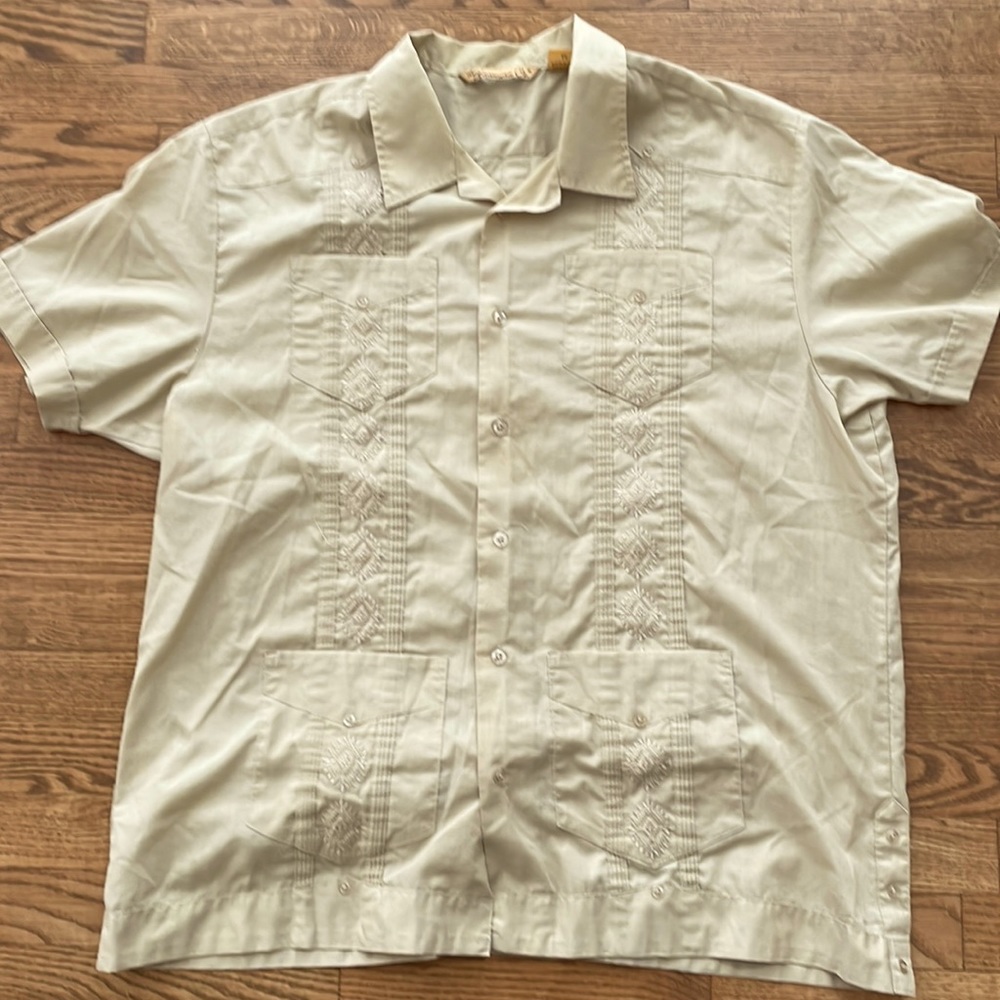 Havana shirt like new size clothes